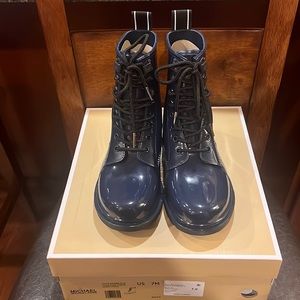 NWT Michael Kors Navy RainBootie